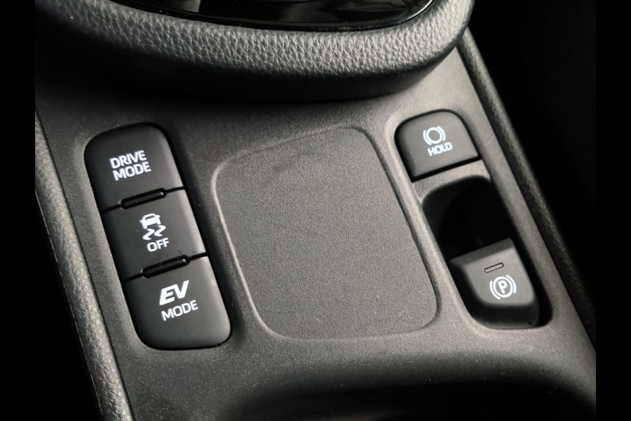 Toyota Yaris Cross 1.5 Hybrid 115 First Edition Rijklaar + Fabrieksgarantie Henk Jongen Auto's in Helmond,  al 50 jaar service zoals 't hoort!