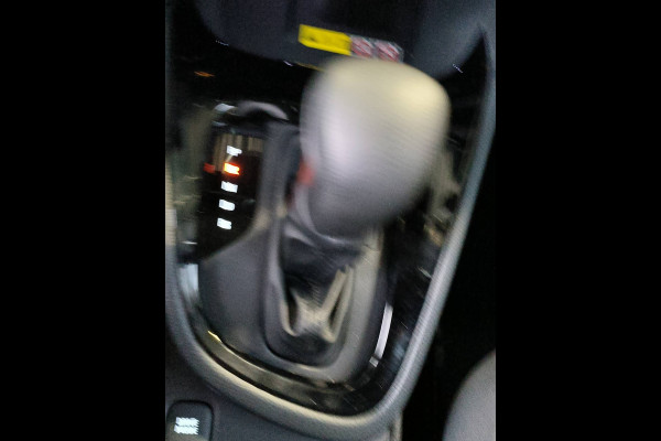 Toyota Yaris Cross 1.5 Hybrid 115 First Edition Rijklaar + Fabrieksgarantie Henk Jongen Auto's in Helmond,  al 50 jaar service zoals 't hoort!