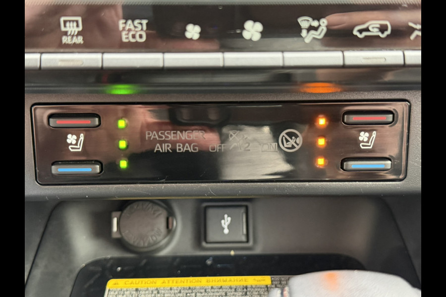 Toyota RAV4 2.5 Hybrid 360 Camera Navi Stoel-Ventilatie/Verwarming Memory Seats DAB+ Trekhaak Leder