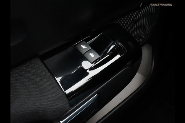 Citroën C3 1.2 PureTech Business Luxe (APPLE CARPLAY,PARKEERSENSOREN,CLIMATE,CRUISE CONTROL,NAVIGATIE,COMFORTSTOELEN,TOPCONDITIE)