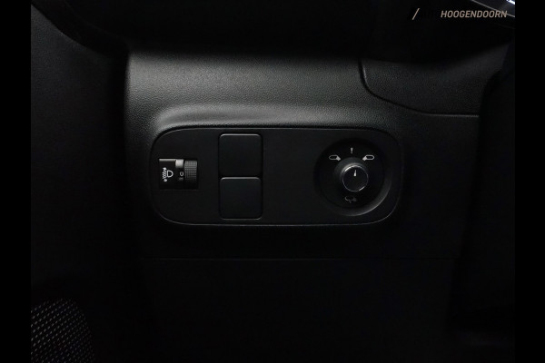 Citroën C3 1.2 PureTech Business Luxe (APPLE CARPLAY,PARKEERSENSOREN,CLIMATE,CRUISE CONTROL,NAVIGATIE,COMFORTSTOELEN,TOPCONDITIE)
