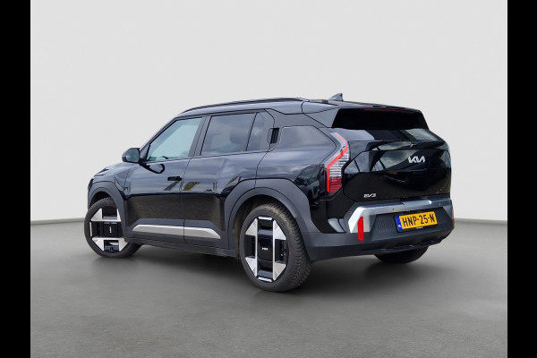 Kia EV3 Plus Advanced 81.4 kWh | Open Dak | Stoelverwarming | Harman / Kardon | Elektrische Achterklep |