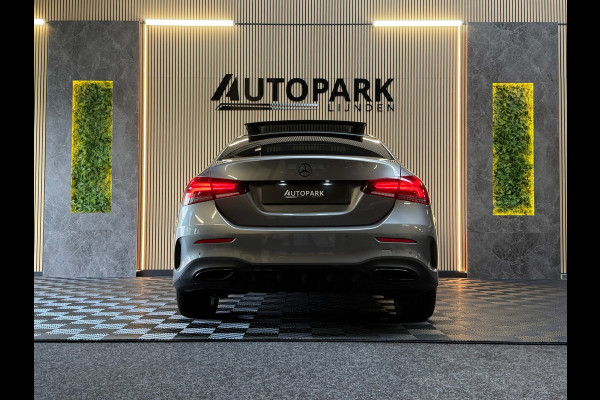 Mercedes-Benz A-Klasse 250e Premium Plus |AMG|PANO|BURMESTER|360CAM|MEMORY|KEYLESS|SFEERVERLICHT|DEALER ONDERHOUDEN|218PK|BOMVOL!|