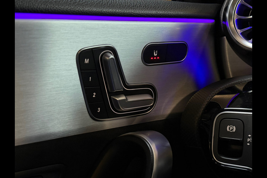 Mercedes-Benz A-Klasse 250e Premium Plus |AMG|PANO|BURMESTER|360CAM|MEMORY|KEYLESS|SFEERVERLICHT|DEALER ONDERHOUDEN|218PK|BOMVOL!|