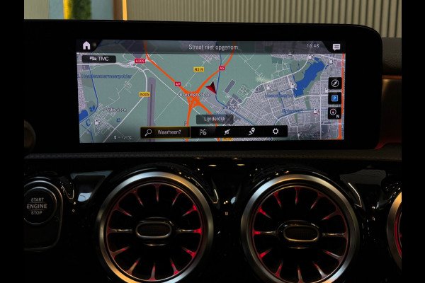Mercedes-Benz A-Klasse 250e Premium Plus |AMG|PANO|BURMESTER|360CAM|MEMORY|KEYLESS|SFEERVERLICHT|DEALER ONDERHOUDEN|218PK|BOMVOL!|