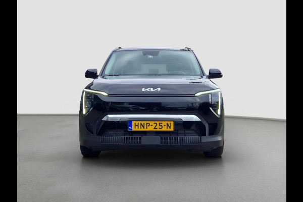 Kia EV3 Plus Advanced 81.4 kWh | Open Dak | Stoelverwarming | Harman / Kardon | Elektrische Achterklep |
