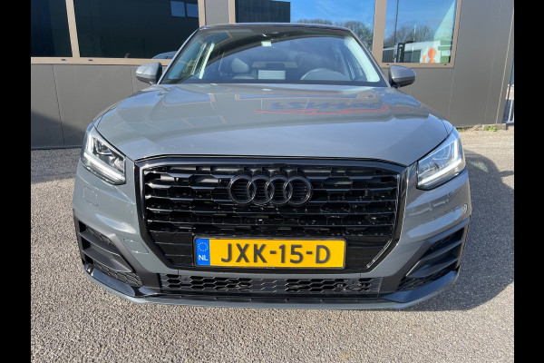 Audi Q2 35 TFSI S Edition Pano Leder 1ste Eig Boekjes sleutels helemaal compleet