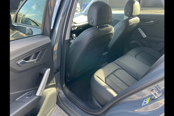 Audi Q2 35 TFSI S Edition Pano Leder 1ste Eig Boekjes sleutels helemaal compleet