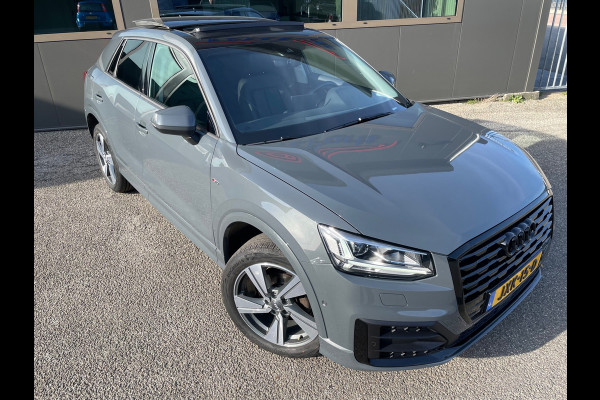 Audi Q2 35 TFSI S Edition Pano Leder 1ste Eig Boekjes sleutels helemaal compleet