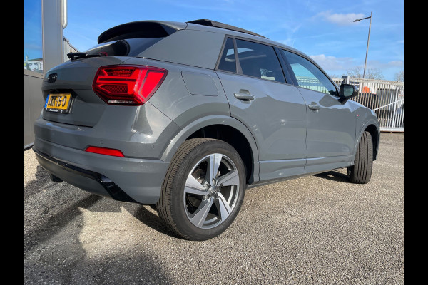 Audi Q2 35 TFSI S Edition Pano Leder 1ste Eig Boekjes sleutels helemaal compleet