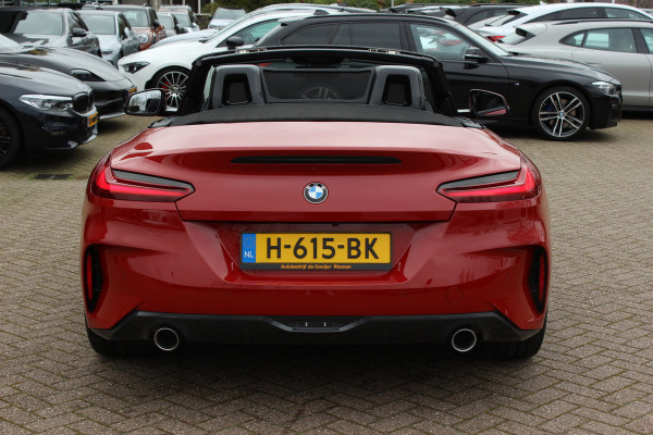 BMW Z4 Roadster sDrive20i High Executive Ed. M Sport / 24.413 km! / NL Auto / Camera / Leder / 19'' / Sfeerverlichting / Stuur+Stoelverwarming / Windscherm / Cruise Control