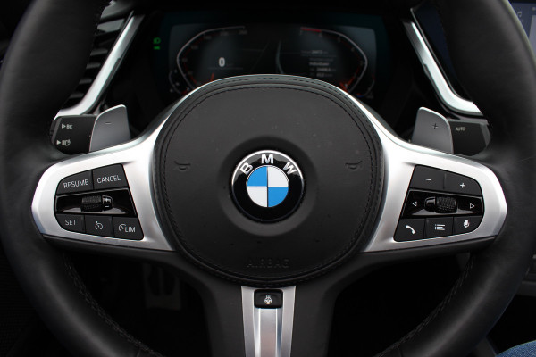 BMW Z4 Roadster sDrive20i High Executive Ed. M Sport / 24.413 km! / NL Auto / Camera / Leder / 19'' / Sfeerverlichting / Stuur+Stoelverwarming / Windscherm / Cruise Control