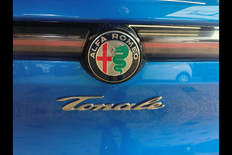 Alfa Romeo Tonale 1.3T PHEV Ti AUTOMAAT uit 2023 Rijklaar + 12 maanden Bovag-garantie  Henk Jongen Auto's in Helmond,  al 50 jaar service zoals 't hoort!