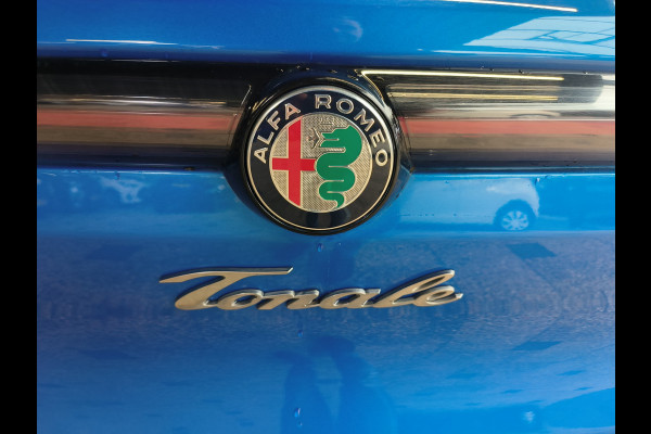 Alfa Romeo Tonale 1.3T PHEV Ti AUTOMAAT uit 2023 Rijklaar + 12 maanden Bovag-garantie  Henk Jongen Auto's in Helmond,  al 50 jaar service zoals 't hoort!