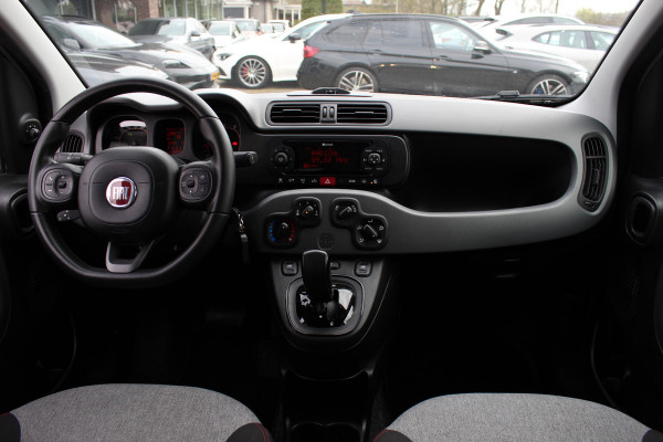 Fiat Panda 0.9 TwinAir Lounge / Trekhaak / Parkeerhulp achter / Bluetooth / Cruise Control / Airco