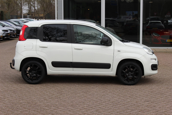 Fiat Panda 0.9 TwinAir Lounge / Trekhaak / Parkeerhulp achter / Bluetooth / Cruise Control / Airco