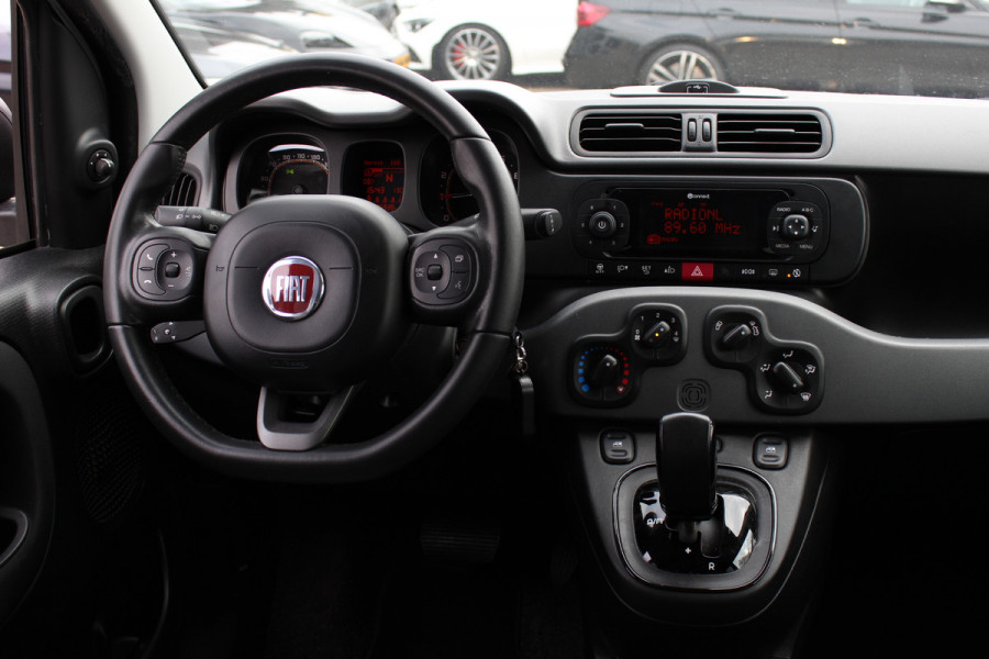 Fiat Panda 0.9 TwinAir Lounge / Trekhaak / Parkeerhulp achter / Bluetooth / Cruise Control / Airco