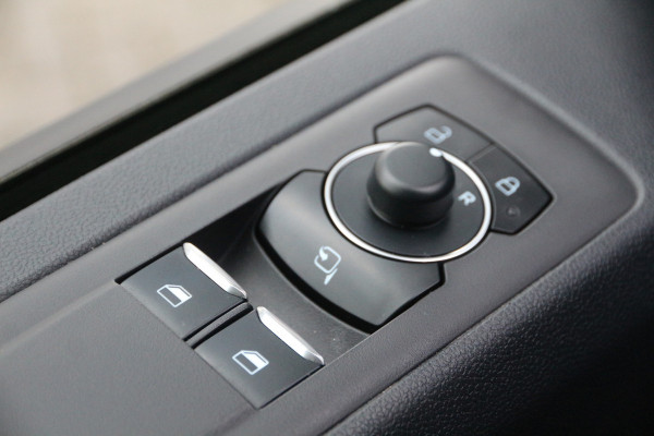 Ford Transit Custom 2.0 TDCI 136 | Aut. | AWD / 4X4 | KAR-edition | Clima..