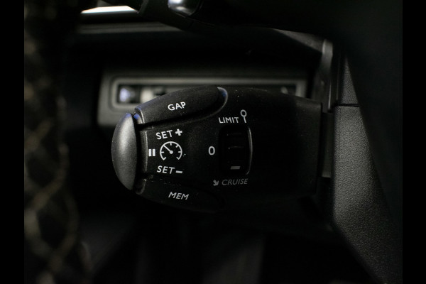 Peugeot 3008 1.2 PureTech Allure Sport (APPLE CARPLAY,NAVI,CAMERA,DIGITAL COCKPIT,PDC,CLIMATE,CRUISE,LED,SPORTSTOELEN,LM VELGEN)