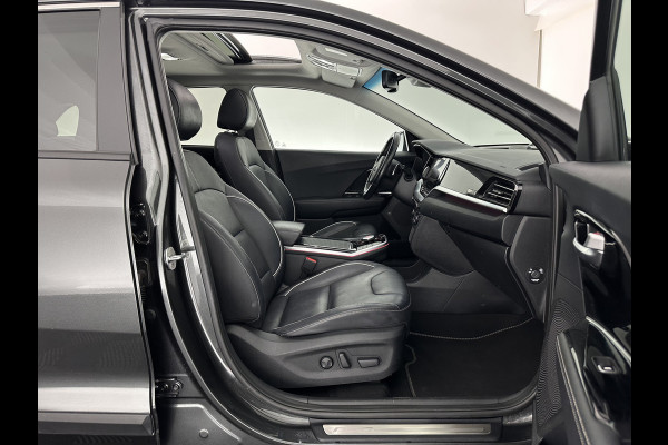 Kia e-Niro ExecutiveLine 64 kWh [ 3-Fase ] Aut. *PANO | LUXURY-LEATHER | JBL-AUDIO | FULL-LED | NAVI-FULLMAP | DAB | ADAPTIVE-CRUISE | CAMERA | MEMORY-PACK | LANE-ASSIST | CCS-FASTLOADER | KEYLESS | DIGI-COCKPIT | TOWBAR | 17"ALU*