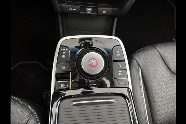 Kia e-Niro ExecutiveLine 64 kWh [ 3-Fase ] Aut. *PANO | LUXURY-LEATHER | JBL-AUDIO | FULL-LED | NAVI-FULLMAP | DAB | ADAPTIVE-CRUISE | CAMERA | MEMORY-PACK | LANE-ASSIST | CCS-FASTLOADER | KEYLESS | DIGI-COCKPIT | TOWBAR | 17"ALU*