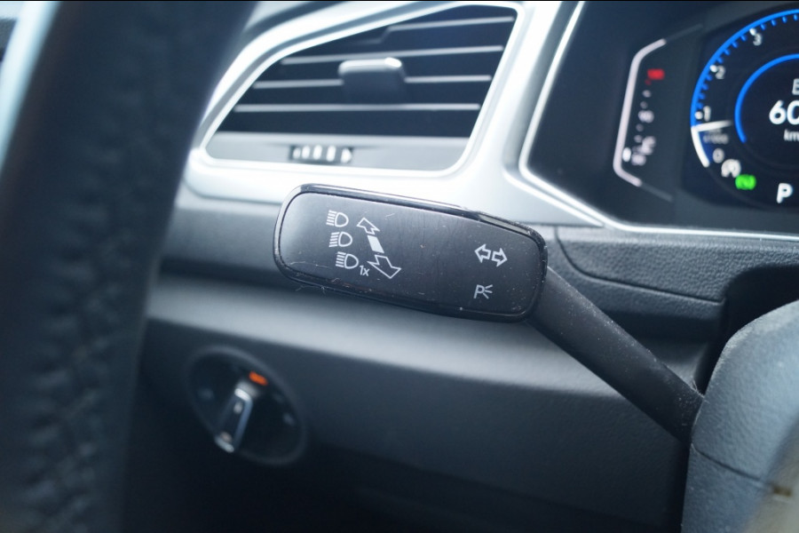 Volkswagen T-Roc 1.5 TSI 150pk DSG Style Active -PANO-LED-ECC-CAM-