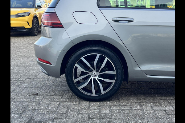 Volkswagen e-Golf e-Golf Virtual Cockpit | Lederen bekleding | Achteruitrijcamera | Warmtepomp | SOH 88,9% |