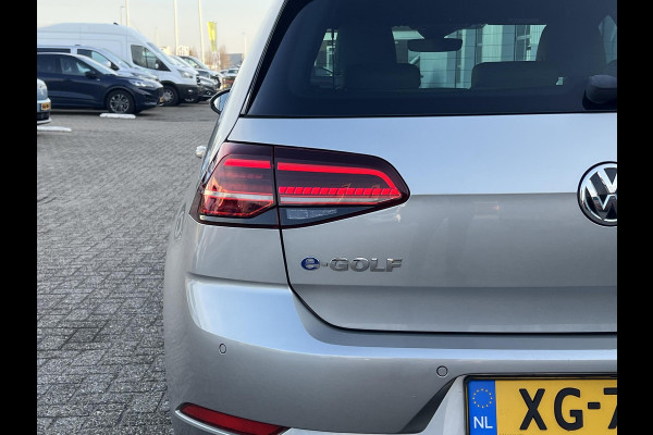 Volkswagen e-Golf e-Golf Virtual Cockpit | Lederen bekleding | Achteruitrijcamera | Warmtepomp | SOH 88,9% |