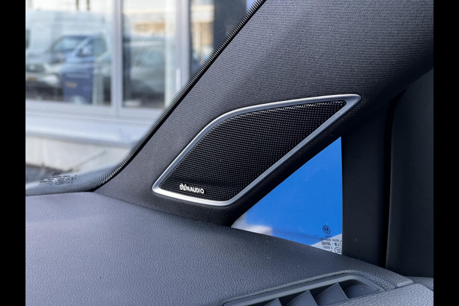 Volkswagen e-Golf e-Golf Virtual Cockpit | Lederen bekleding | Achteruitrijcamera | Warmtepomp | SOH 88,9% |