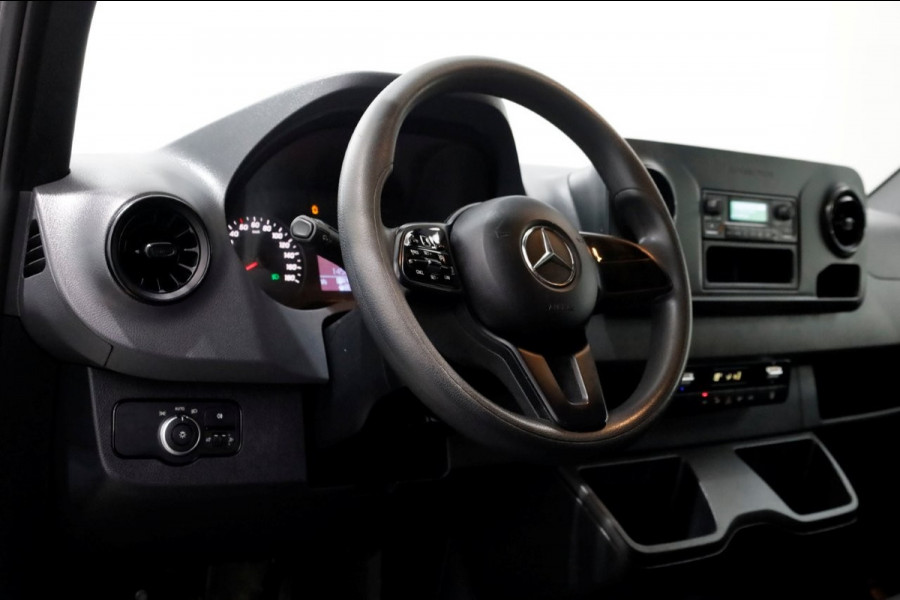 Mercedes-Benz Sprinter 317 CDI 170pk 9G Automaat D.C. Open Laadbak Trekhaak 3500kg 02-2023