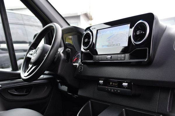 Mercedes-Benz Sprinter 314 2.2 CDI L2H1 Black Edition Camera, Cruise, Carplay, LED, 10,5'' Mbux, Leder, Automaat, Multimedia, Uniek!