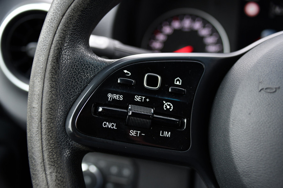 Mercedes-Benz Sprinter 314 2.2 CDI L2H1 Black Edition Camera, Cruise, Carplay, LED, 10,5'' Mbux, Leder, Automaat, Multimedia, Uniek!