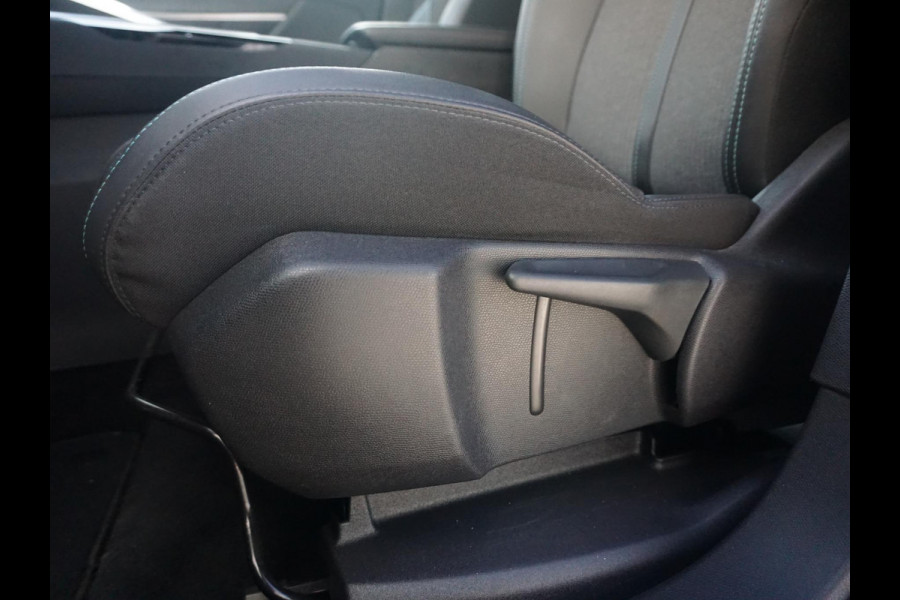 Peugeot 3008 1.6 HYbrid 225 Allure Winterpakket