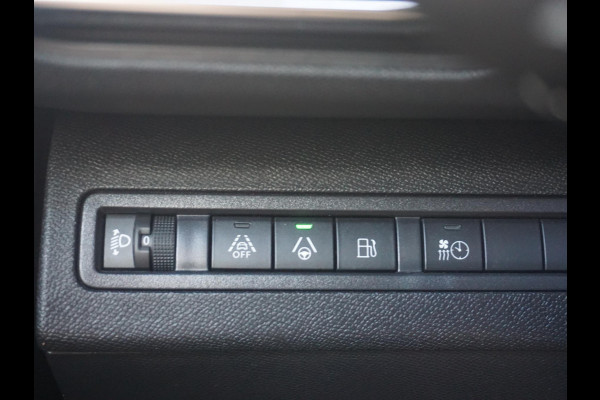 Peugeot 3008 1.6 HYbrid 225 Allure Winterpakket