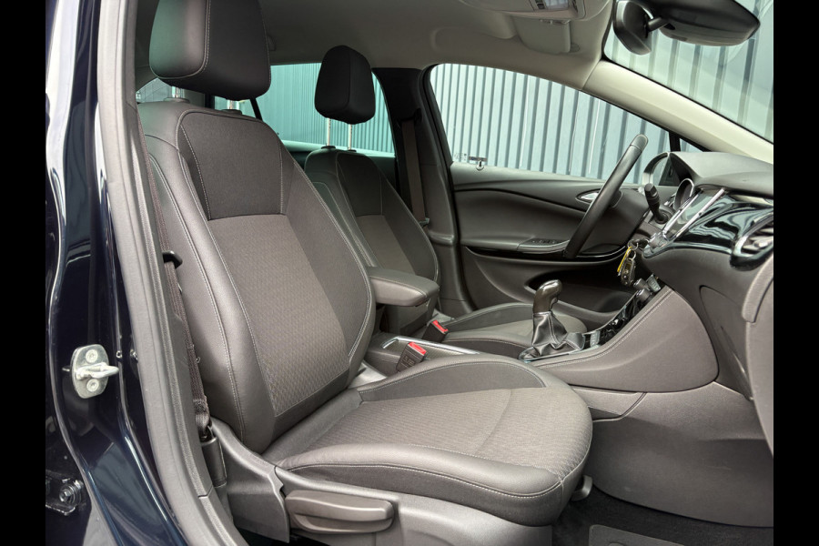 Opel Astra Sports Tourer 1.4 Turbo 150Pk Innovation | Trekhaak | Camera | Stoel & Stuur verw. | Prijs Rijklaar!!