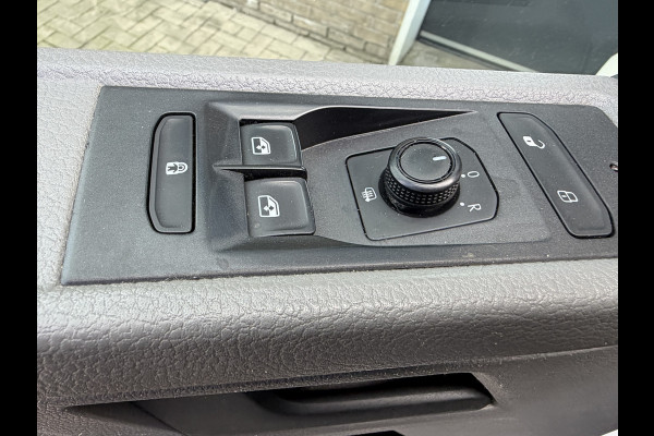 Volkswagen Transporter 2.0 TDI 150 PK Euro 6 L1H1 Cruise control/Carplay/PDC
