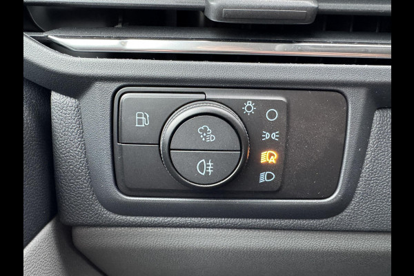 Ford Transit Custom 320 2.5 PHEV L2H1 Limited DC |SCI| Dubbele cabine | Adaptive Cruise Control | Groot middenconsole | 8-weg verstelbare & verwarmbare passagiersstoel | 13 polige trekhaak | 17 inch lichtmetalen velgen | Verwarmbaar stuurwiel | Draadloos opladen | Adaptieve LED koplampen | Reservewiel