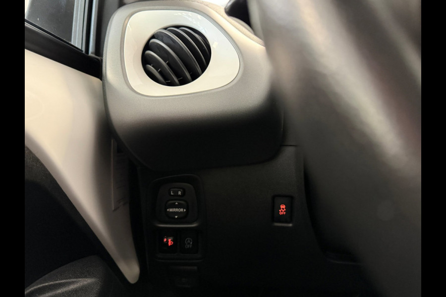 Toyota Aygo 1.0 VVT-i X-Play | Navi | Camera | Airco |