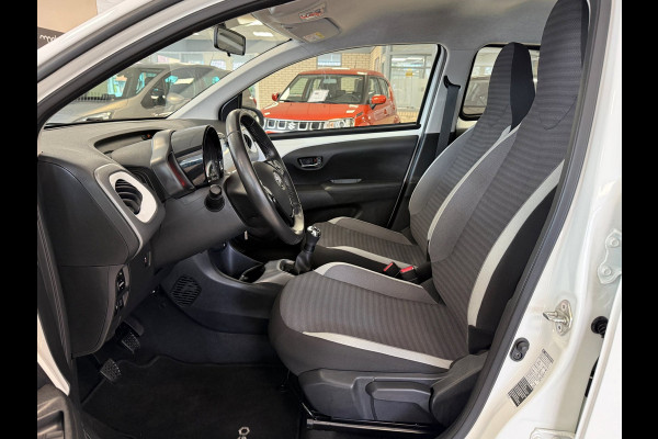 Toyota Aygo 1.0 VVT-i X-Play | Navi | Camera | Airco |