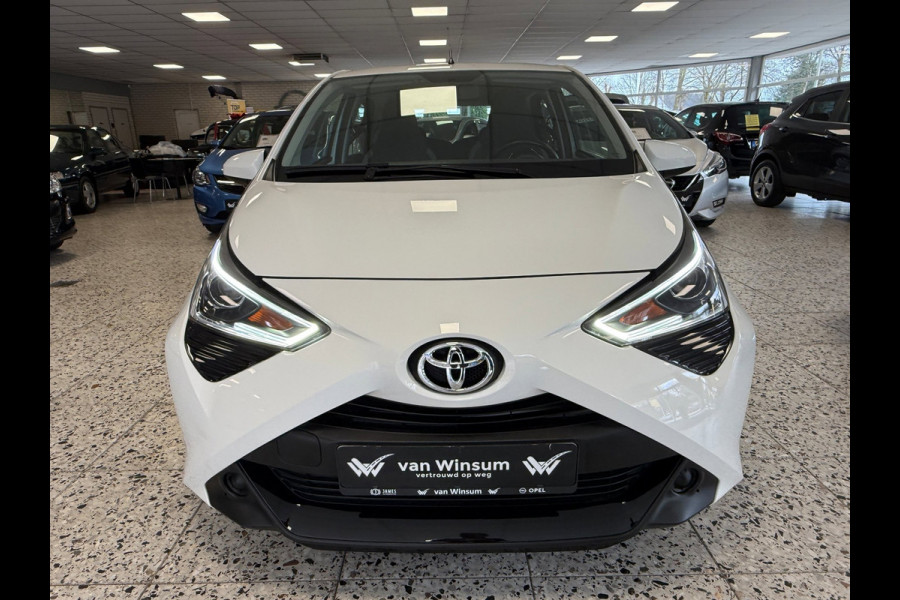 Toyota Aygo 1.0 VVT-i X-Play | Navi | Camera | Airco |