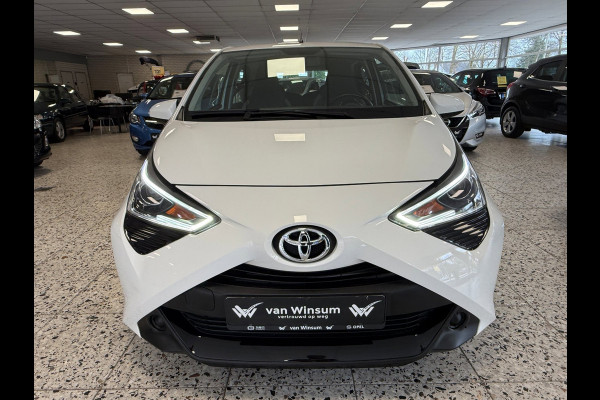 Toyota Aygo 1.0 VVT-i X-Play | Navi | Camera | Airco |