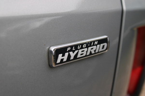 Ford Kuga 2.5 PHEV Titanium | Trekhaak | B&O | Navigatie | Led