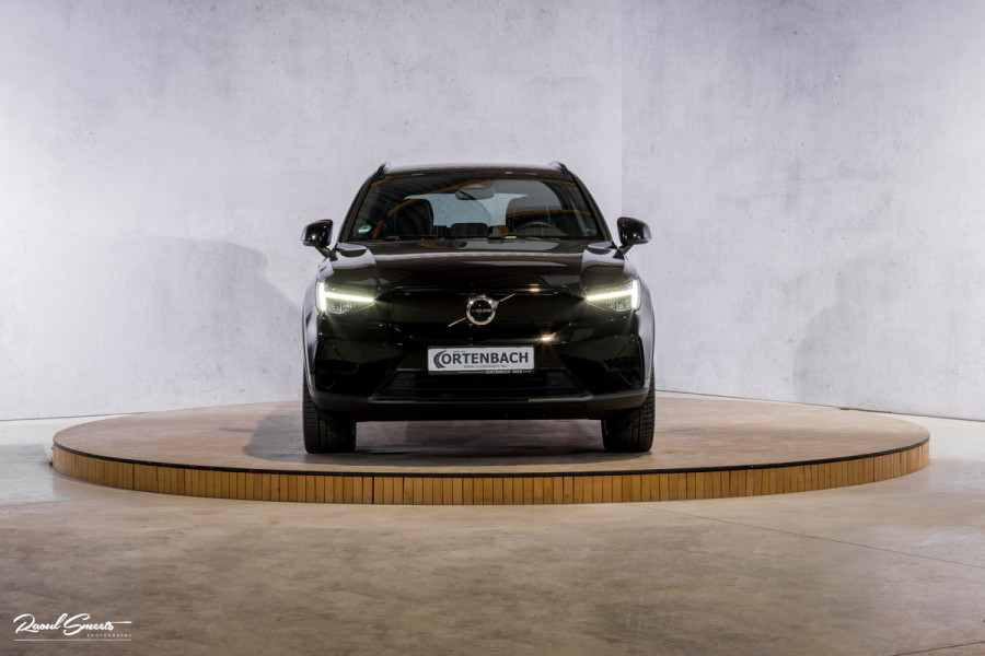 Volvo XC40 Recharge Twin Plus | Adaptieve cruise | Blis | Metallic | Full LED |