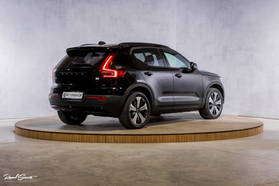 Volvo XC40 Recharge Twin Plus | Adaptieve cruise | Blis | Metallic | Full LED |