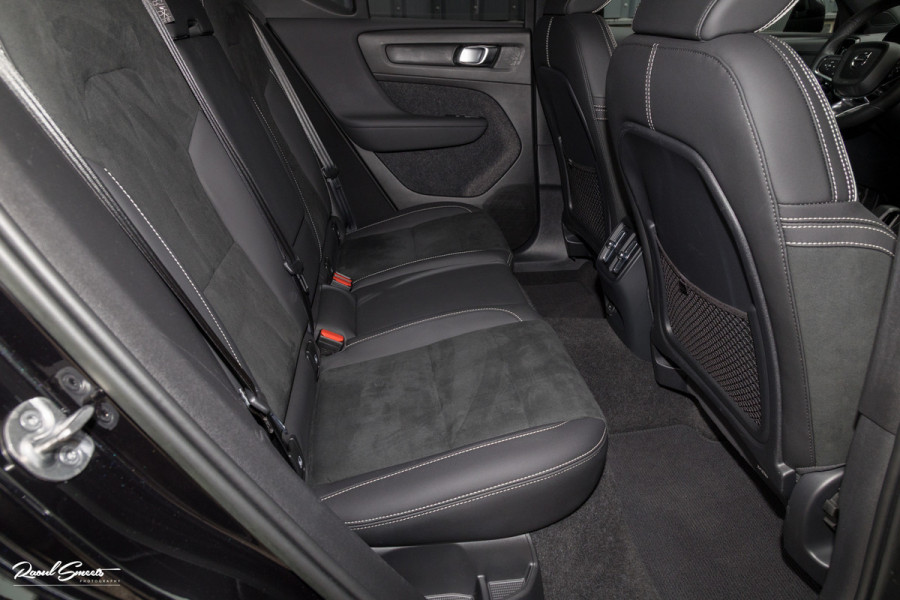 Volvo XC40 Recharge Twin Plus | Adaptieve cruise | Blis | Metallic | Full LED |