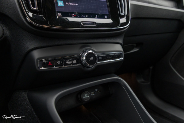 Volvo XC40 Recharge Twin Plus | Adaptieve cruise | Blis | Metallic | Full LED |