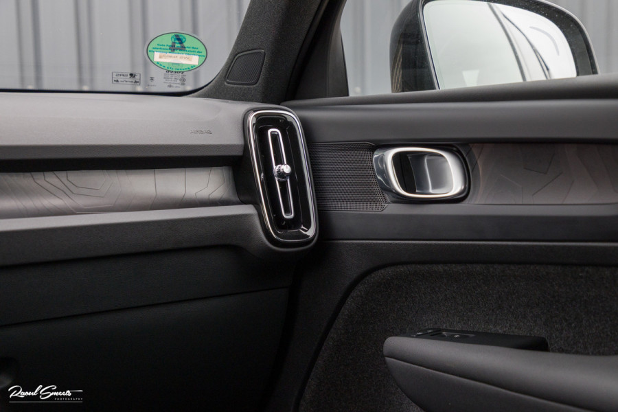 Volvo XC40 Recharge Twin Plus | Adaptieve cruise | Blis | Metallic | Full LED |
