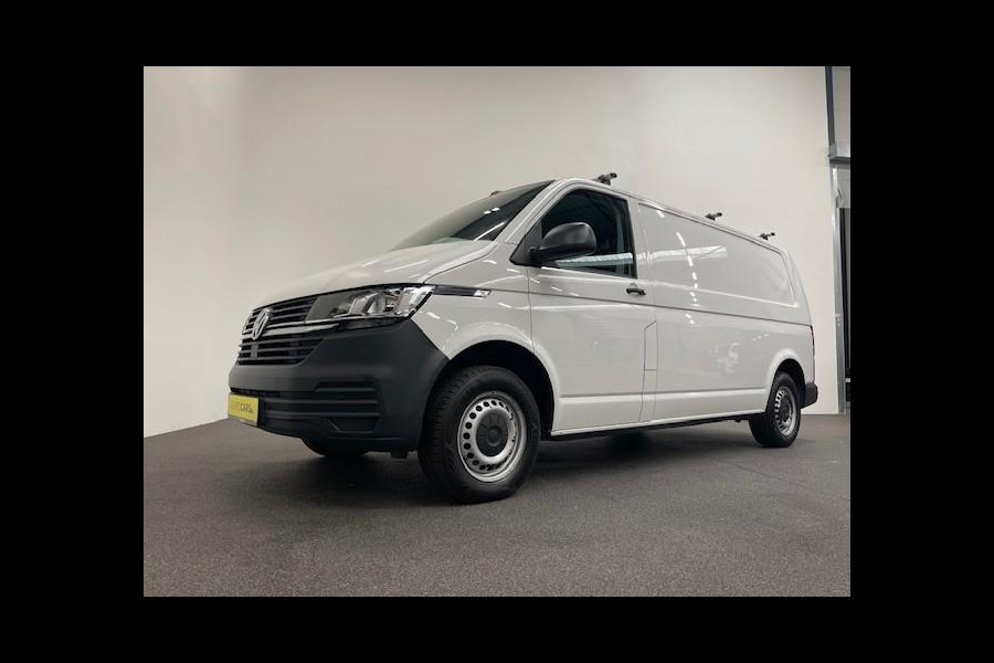 Volkswagen Transporter 2.0 TDI L2H1 110PK Airco Cruise Control Trekhaak Parkeersensoren Apple Carplay
