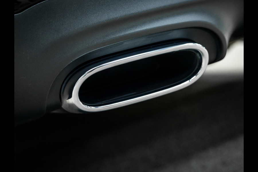 Mercedes-Benz GLA 200 AMG Line