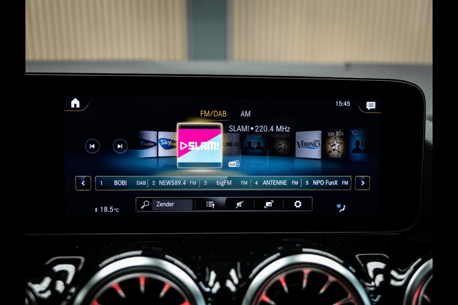 Mercedes-Benz GLA 200 AMG Line